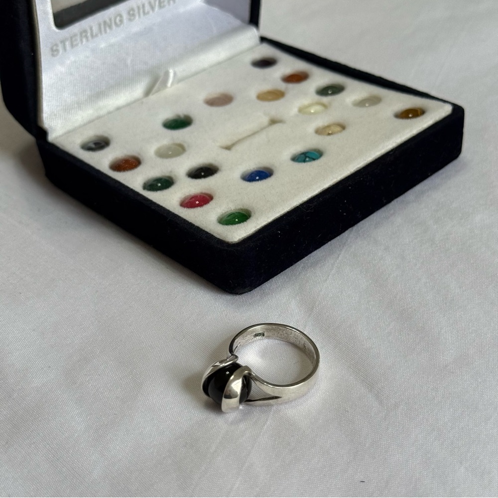 925 Sterling Silver Vintage Ring with Interchangeable Stones - Picture 4 of 5